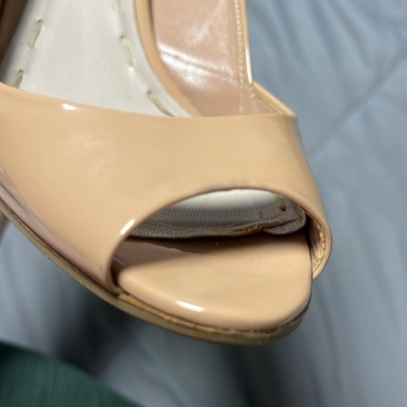 Miu Miu Wedge Patent Leather Pink Nude Sling Back Heel Flawed Size 4 - Picture 13 of 15